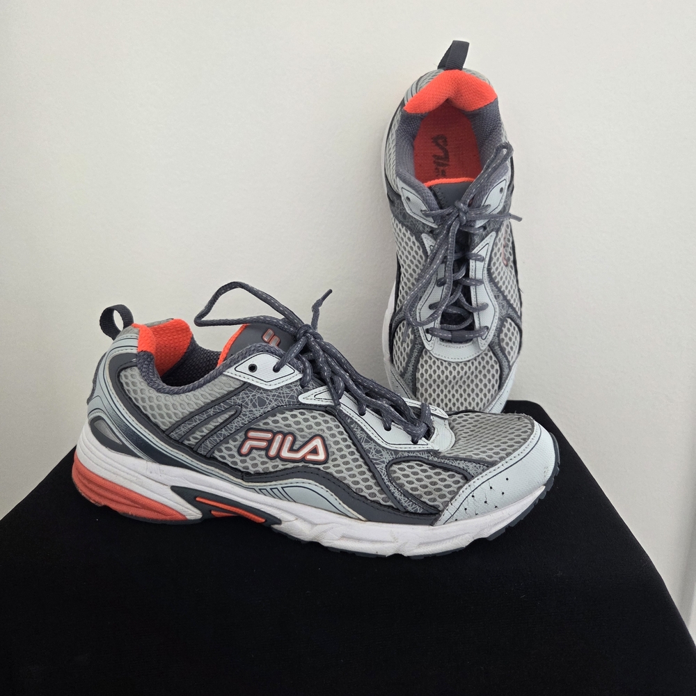 Fila Gray & Coral Running Sneakers